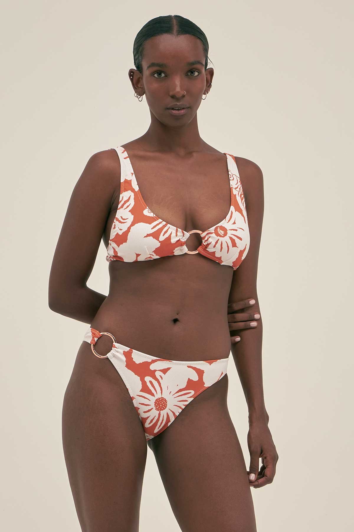 Lu Bikini Top in Jungle Clay